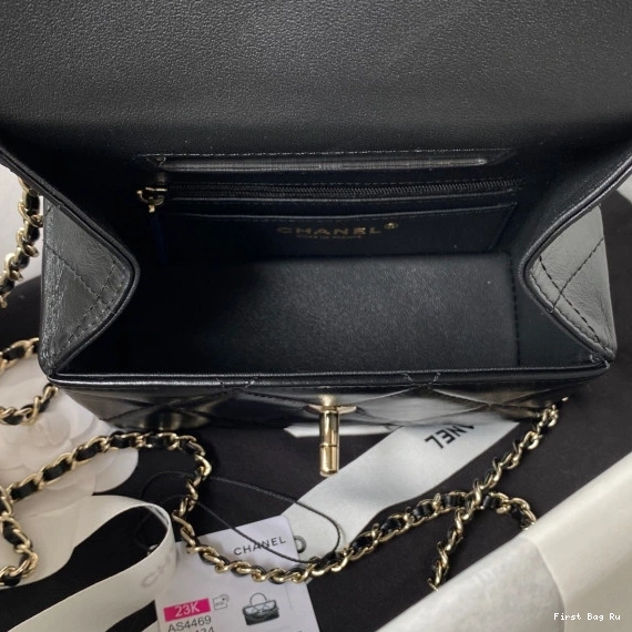 First Bag Ru MINI BOX BAG CHANEL 0821